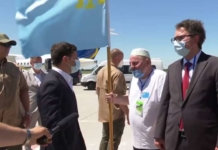 Зеленський у Херсоні купався в «теплій ванні»