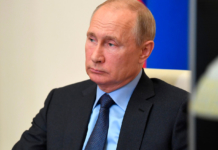 Чому демократичний світ підтримує Путіна